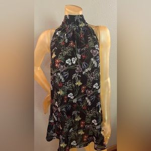 Max studio, size large, women’s floral, sleeveless blouse.